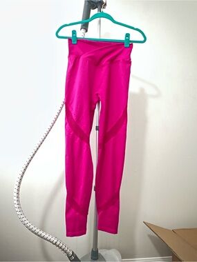 PINK Victoria's Secret Bright Pink Seamless Active Leggings